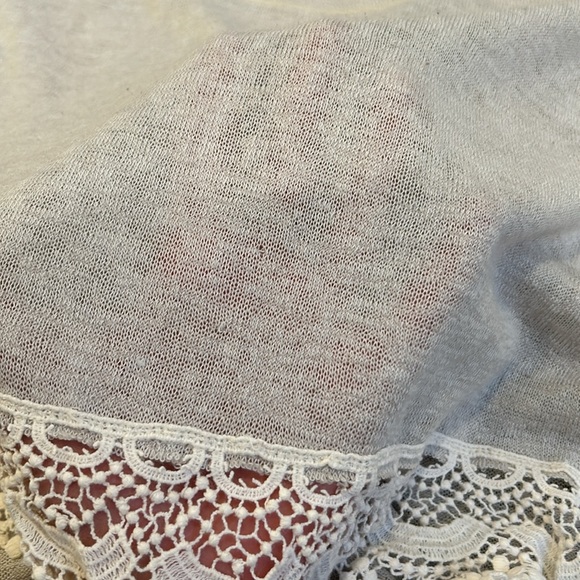 Abercrombie & Fitch Womens Top sz M Beige Dolman Sleeve Lace Trim Round Neck - Picture 8 of 11